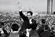 Turizm Bakanlığı’nda Danışmanlık Yapan Fakir Baykurt’un Portresi #FakirBaykurt'u ölüm yıl dönümünde saygıyla anıyoruz. (15 Haziran 1929 - 11 Ekim 1999)