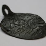 Hazreti Süleyman Betimli Kolye Ucu Bulundu Hadrianopolis Antik Kenti'nde Hazreti Süleyman Betimli Kolye Ucu Bulundu