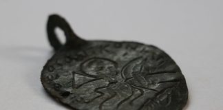 Hazreti Süleyman Betimli Kolye Ucu Bulundu Hadrianopolis Antik Kenti'nde Hazreti Süleyman Betimli Kolye Ucu Bulundu