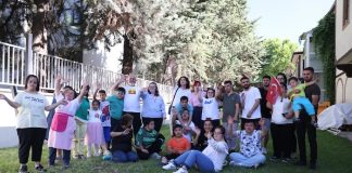 HIS Limitless’ten Depremzede ve Özel Gereksinimli Çocuklara Umut Olan Proje Depremzede ve Özel Gereksinimli Çocuklar İçin İlham Veren Bir Proje: 100 Çocuk 100 Eser 1 Belgesel