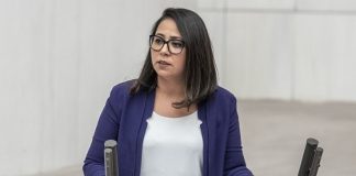 Gençlik ve Spor Bakanlığı Bütçesi Eleştirisi: Gençlere Değil, Spora Ayrılıyor Türkiye İşçi Partisi (TİP) İstanbul Milletvekili Sera Kadıgil, Gençlik ve Spor Bakanlığı bütçesinin gençler için değil sadece spor için ayrıldığını savundu.