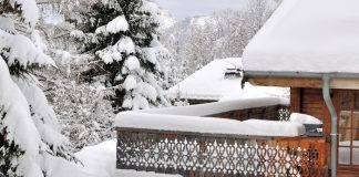 Kayak İçin Gittikleri Bölgedeki İhtiyacı Görüp Devlet Desteğiyle Konaklama Tesisi Kurdular