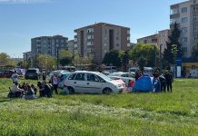 İstanbullular 6,2 büyüklüğündeki depremin ardından sokaklara döküldü İstanbul Deprem