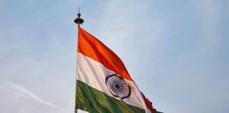 Bütün Vize Hizmetlerini İptal Etti