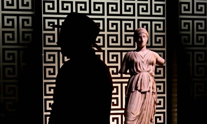 Athena-Heykeli