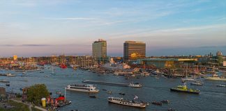 Amsterdam’ın 750. Yılına Denizden Kutlama: 10 Binden Fazla Gemi Şehre Akın Etti!