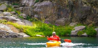 Gümüşhane’de Tanıtım Atağı: Sporcular Artabel Buzul Göllerinde Kürek Çekti
