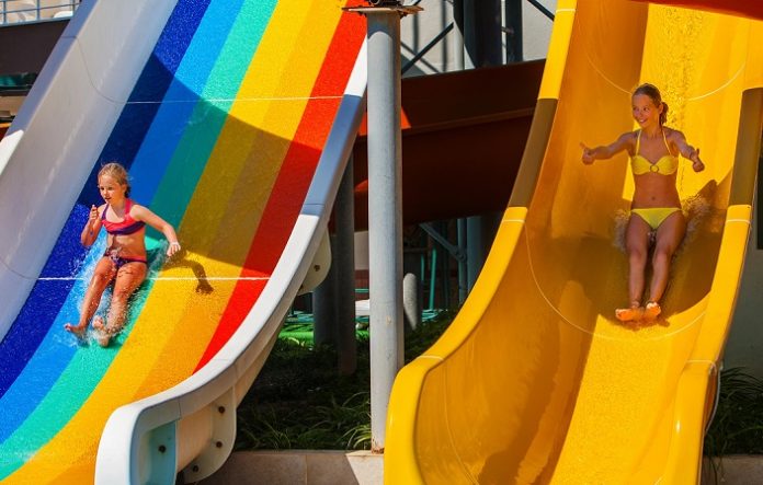 Aquapark, Oteller