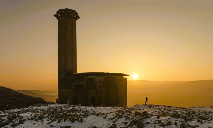 Kars-Ani Antik Kenti-Manuçehr Camii-Ozgen BESLI