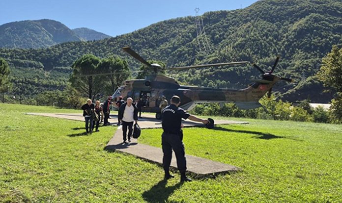 AFAD - Artvin sel turist tahliye