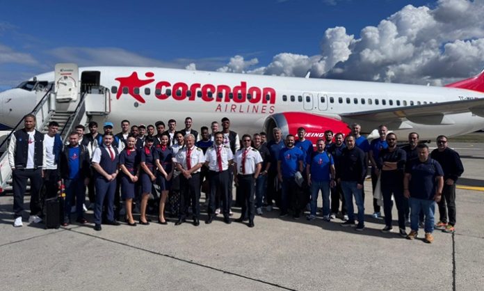 corendon airlines - Anadolu Efes