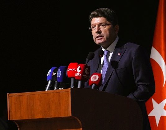 Adalet Bakanı Tunç’tan Grand Kartal Otel Açıklaması