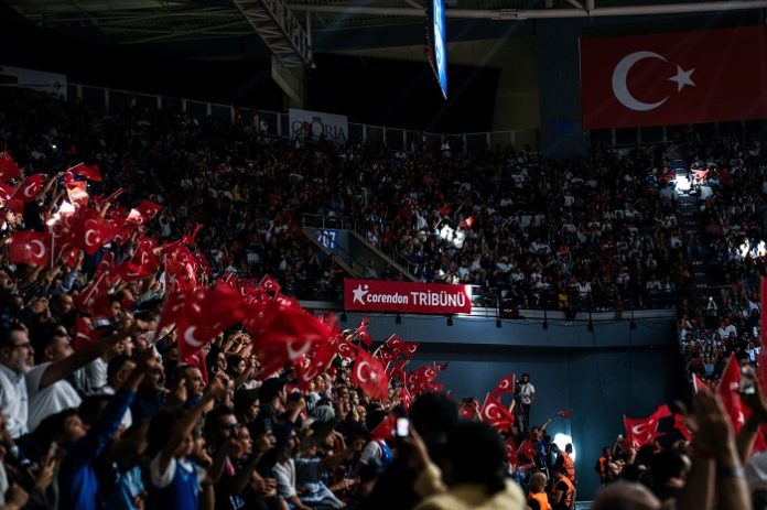 Corendon___Anadolu_Efes_