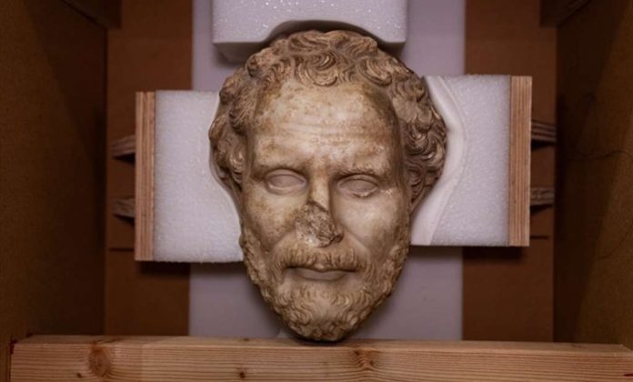 BOUBON_KOKENLI_BRONZ_IMPARATOR_HEYKELI