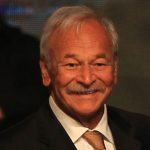 Kamil Sönmez Kimdir?