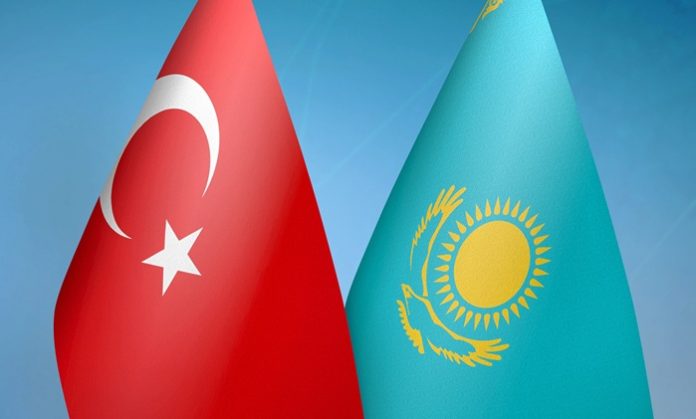 turkiye - kazakistan - bayrak - Depositphotos