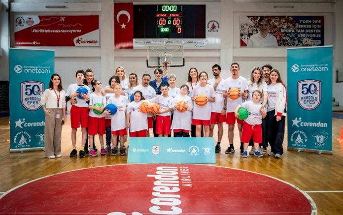 Anadolu Efes_One Team - Corendon