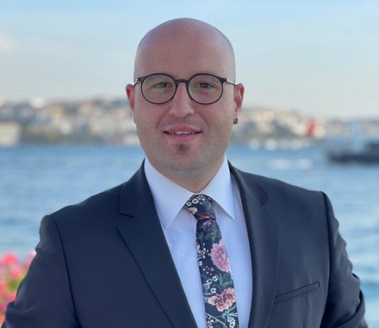 Restoranlar %20 Zamma Hazırlanıyor: Servis ve Kuver Yasağı Fiyatları Vuracak