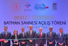 Mehmet Şimşek Batman’da: “Kadim Şehirler Yolu” Lansmanı Öncesi Bakan Ersoy’a Teşekkür