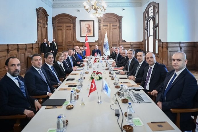 kritik zirve-ersoy