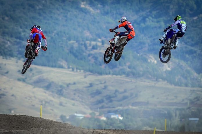 DuNYA_MOTOKROS___AMP__ MXGP ile Dünya Sahnesine Çıktı: Afyonkarahisar Spor Turizminde Vites Yükseltiyor