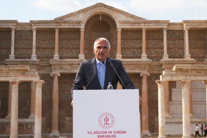 KULTUR VE TURIZM BAKANI MEHMET NURI ERSOY
