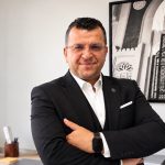 Katar’a Çalışmaya Gidilir mi? Türk Turizmciler İçin Fırsatlar, Maaşlar ve Yaşam Koşulları